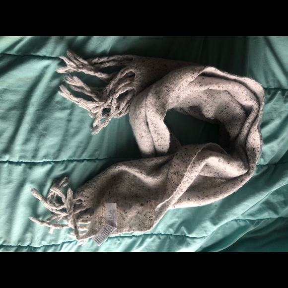 scarf - Picture 1 of 1